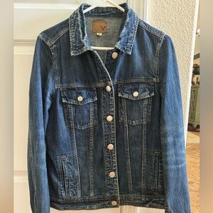 American Eagle Jean jacket Size Medium